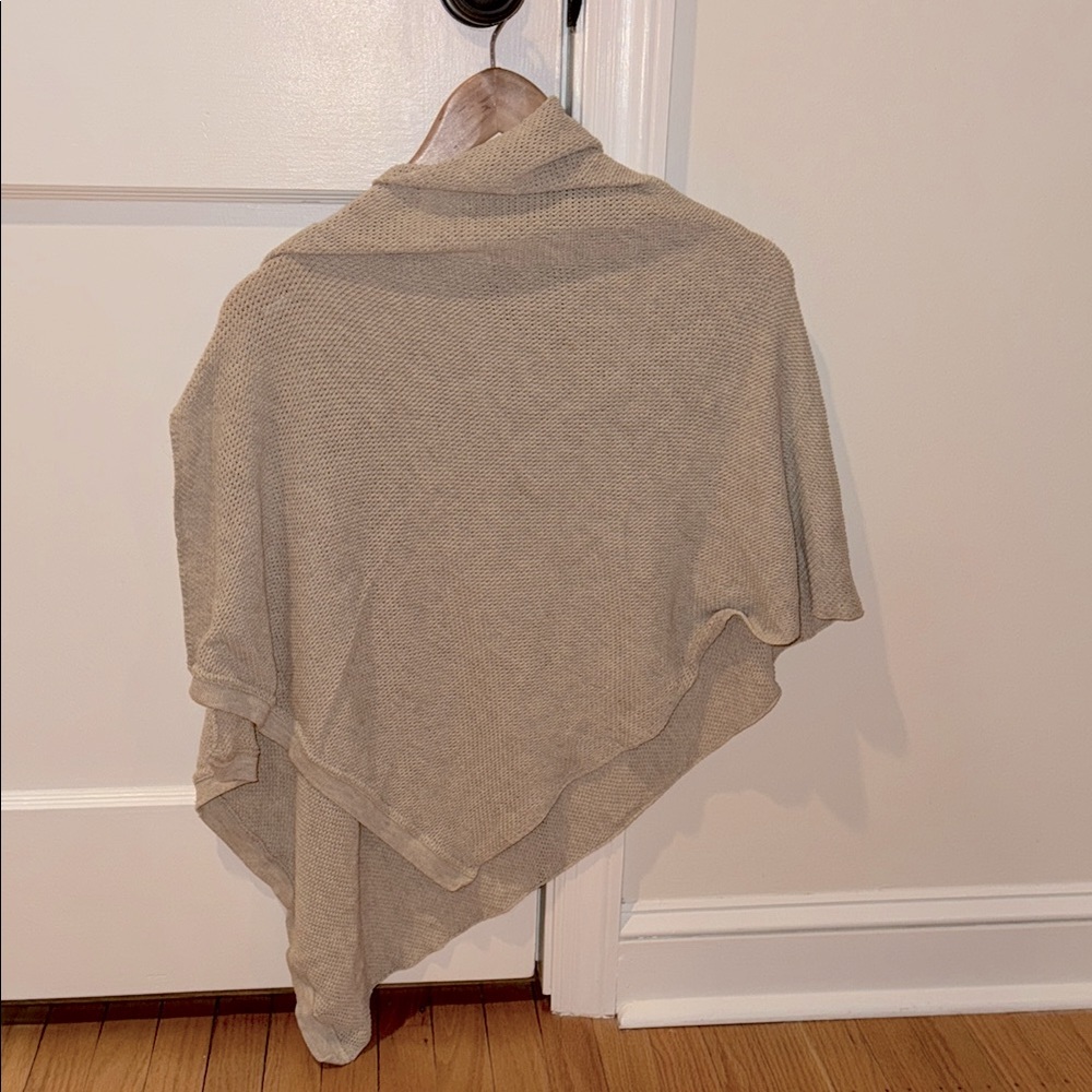 Cocoon nursing cover by Amma